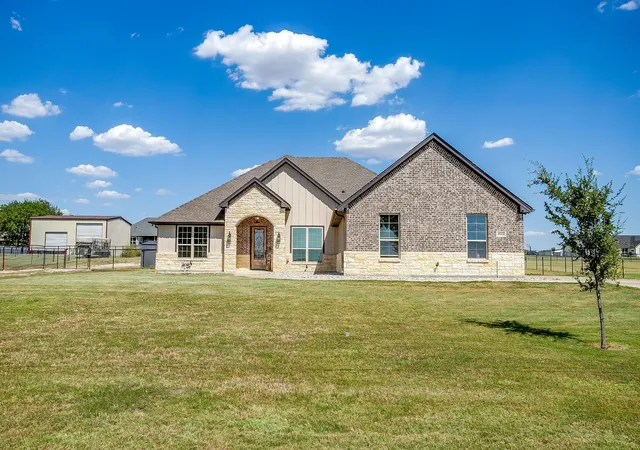 Photo 2 of Single family home for sale at 8032 County Road 1006, Godley, TX 76044 | MLS# 21364533 | Listing updated on 2026-10-05