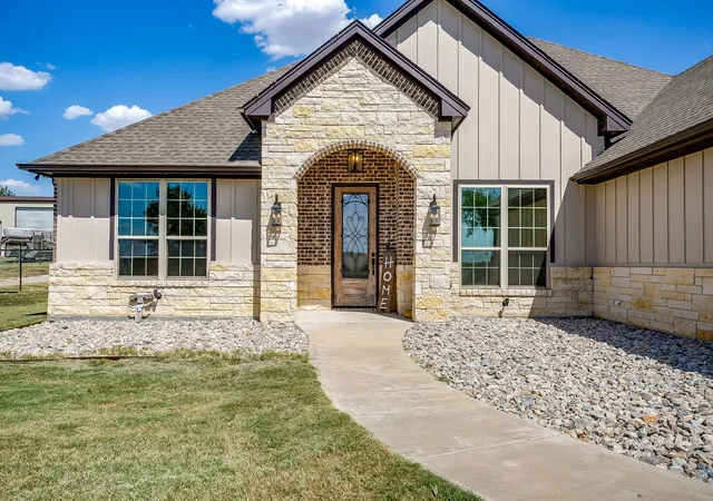 Photo 3 of Single family home for sale at 8032 County Road 1006, Godley, TX 76044 | MLS# 21364533 | Listing updated on 2026-10-05