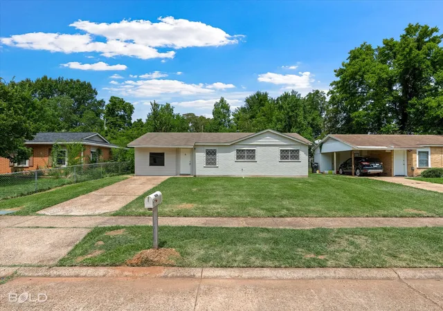 Photo 3 of Single family home for sale at 4605 Birdwell Ln, Bossier City, LA 71111 | MLS# 21365233 | Listing updated on 2026-08-20