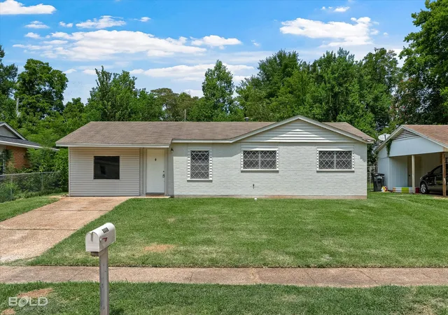 Photo 3 of Single family home for sale at 4605 Birdwell Ln, Bossier City, LA 71111 | MLS# 21365233 | Listing updated on 2026-08-20