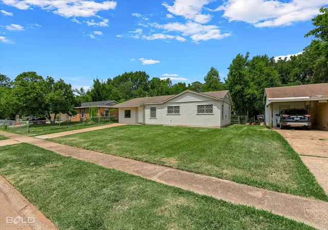 Photo 4 of Single family home for sale at 4605 Birdwell Ln, Bossier City, LA 71111 | MLS# 21365233 | Listing updated on 2026-08-20