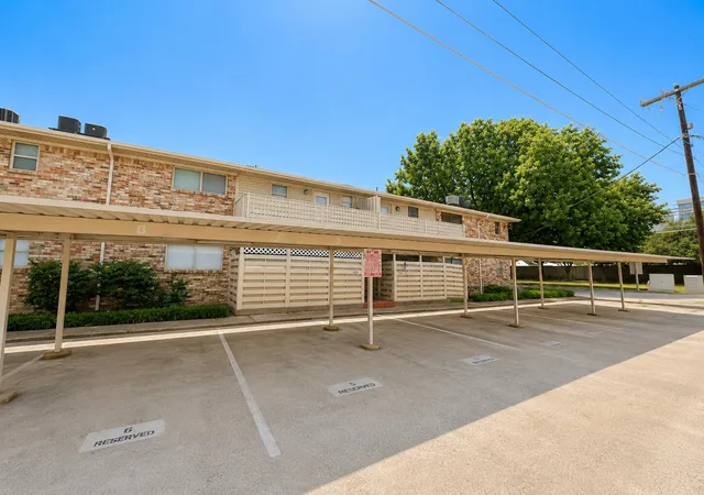 Photo 3 of Condo for sale at 5044 Matilda St #123, Dallas, TX 75206 | MLS# 21364862 | Listing updated on 2026-08-21