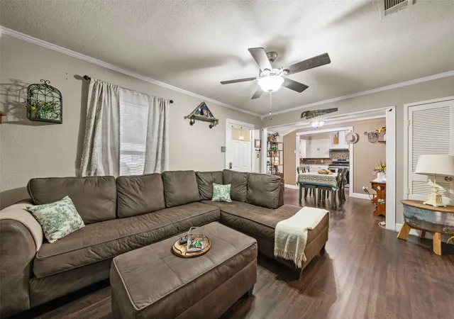 Photo 2 of Single family home for sale at 4010 Windsor Ave, Waco, TX 76708 | MLS# 21365328 | Listing updated on 2026-09-24