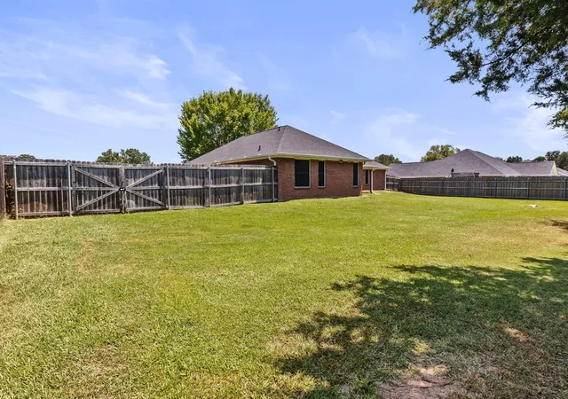 Photo 30 of Single family home for sale at 2707 Silver Spring Trl, Mount Pleasant, TX 75455 | MLS# 21365331 | Listing updated on 2026-10-01