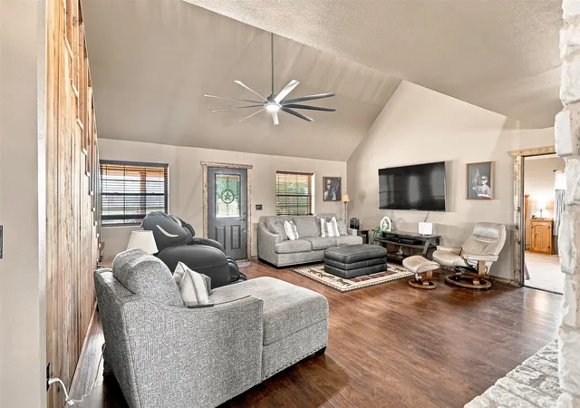 Photo 3 of Single family home for sale at 1108 County Road 4360, Decatur, TX 76234 | MLS# 21365360 | Listing updated on 2026-08-29