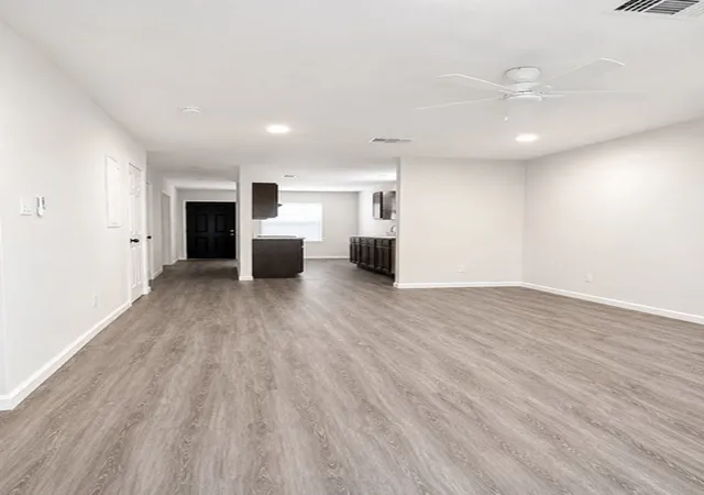 Photo 4 of House for sale at 600-610 Sycamore St, Paris, TX 75460 | MLS# 21365284 | Listing updated on 2026-08-21