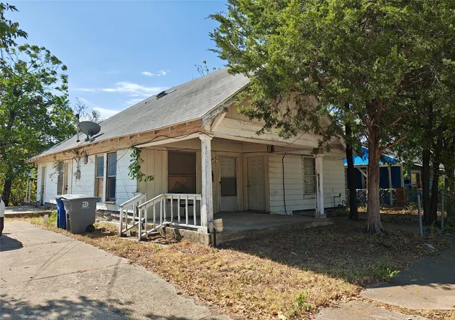 Photo 2 of Single family home for sale at 3338 Coronet Blvd, Dallas, TX 75212 | MLS# 21364185 | Listing updated on 2026-08-24