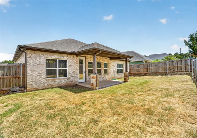 Photo 20 of Single family home for sale at 2706 San Gabriel Dr, Granbury, TX 76048 | MLS# 21365515 | Listing updated on 2026-09-18