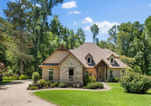 Single family home for sale at 1822 Stonehaven Ct, Tyler, TX 75703 | MLS# 21363632