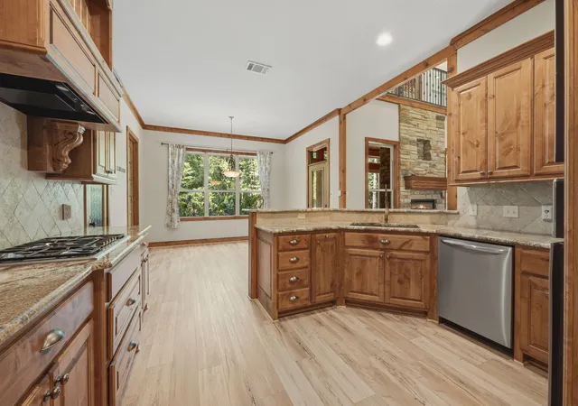 Photo 4 of Single family home for sale at 1822 Stonehaven Ct, Tyler, TX 75703 | MLS# 21363632 | Listing updated on 2026-10-04