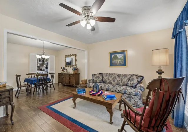 Photo 4 of Single family home for sale at 2903 Country Pl Ct, Carrollton, TX 75006 | MLS# 21364751 | Listing updated on 2026-08-21