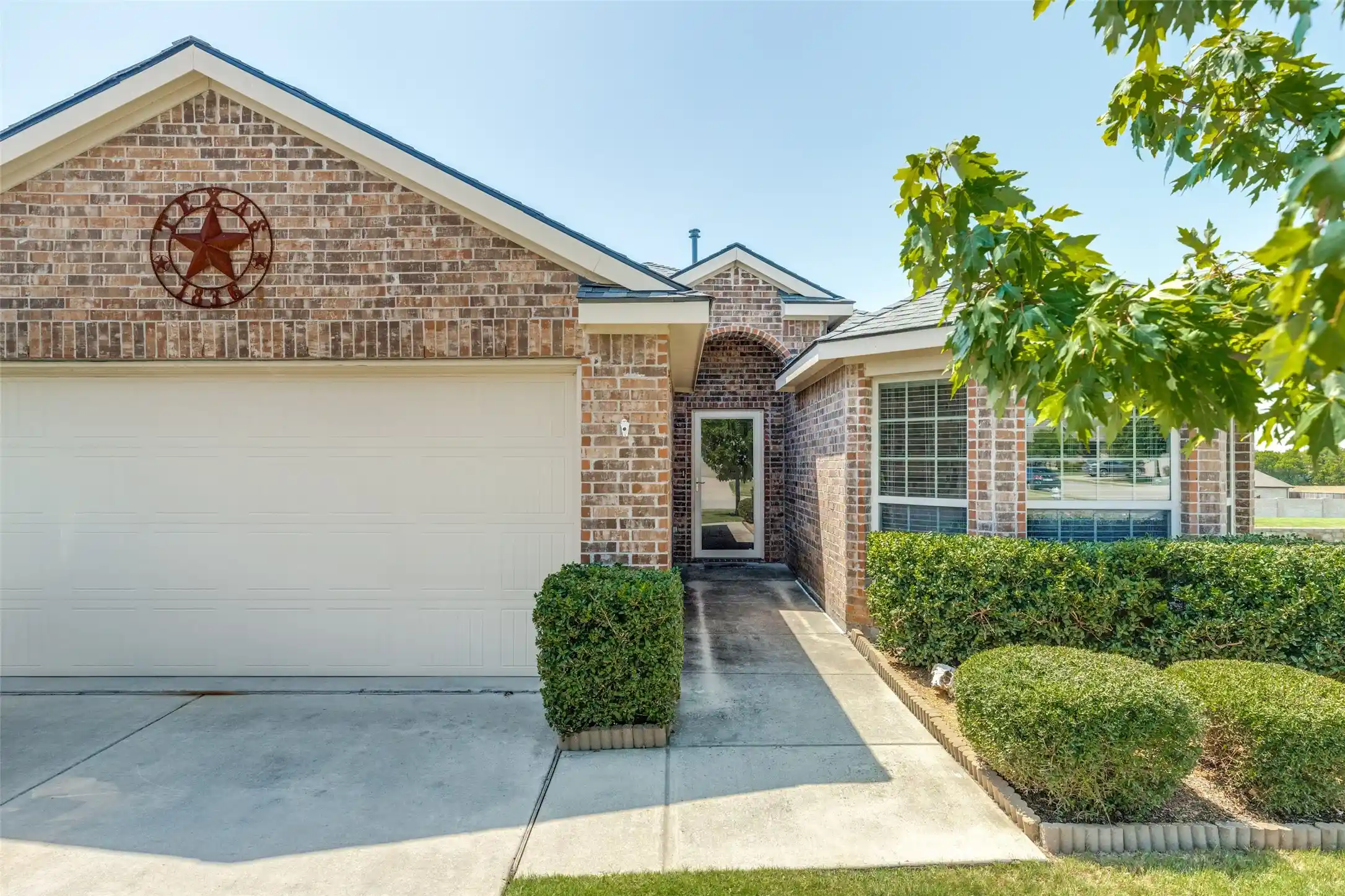 Single family home for sale at 1412 St Johns Dr, Van Alstyne, TX 75495 | MLS# 21365307