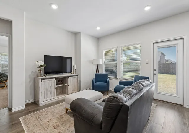 Photo 3 of Single family home for sale at 9900 Tinsley St, Aubrey, TX 76227 | MLS# 21365319 | Listing updated on 2026-08-21