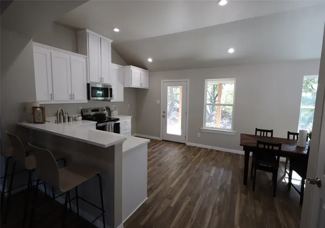 Photo 3 of Single family home for sale at 175 Lori Dr, Mineral Wells, TX 76067 | MLS# 21365335 | Listing updated on 2026-08-21