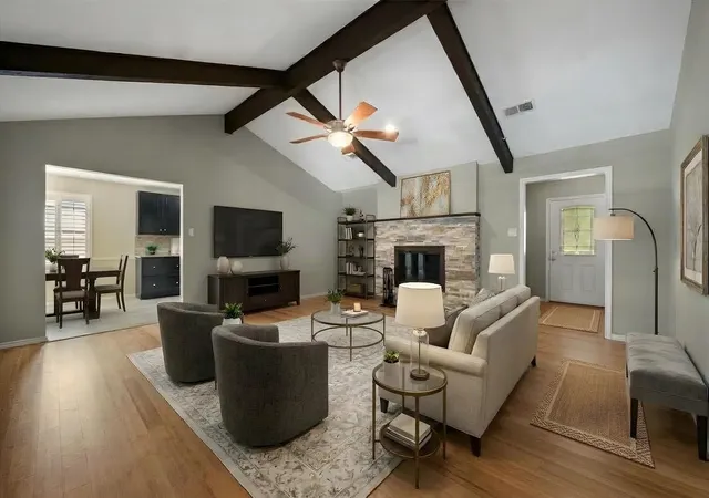 Photo 2 of Single family home for sale at 1101 De Pauw Dr, Arlington, TX 76012 | MLS# 21363518 | Listing updated on 2026-10-01
