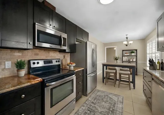 Photo 3 of Single family home for sale at 1101 De Pauw Dr, Arlington, TX 76012 | MLS# 21363518 | Listing updated on 2026-10-01