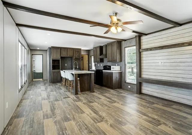 Photo 2 of Manufactured home for sale at 1279 Ham Bates Rd, Whitesboro, TX 76273 | MLS# 21365614 | Listing updated on 2026-08-21