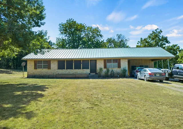 Photo 1 of Single family home for sale at 2045 County Road 113, Whitesboro, TX 76273 | MLS# 21365574 | Listing updated on 2026-09-26