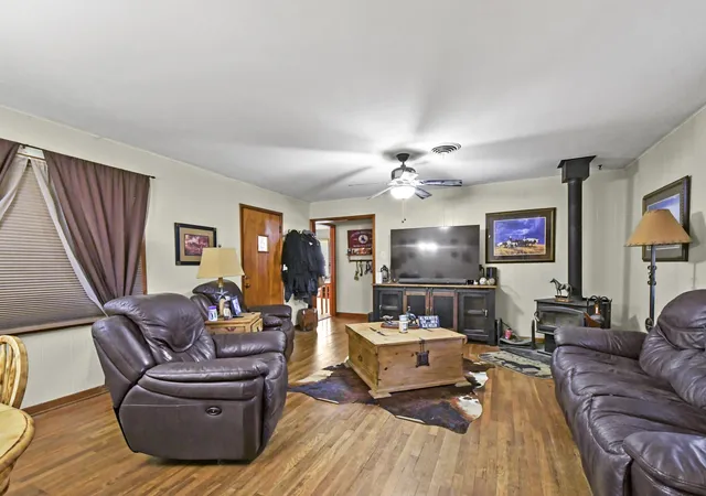 Photo 3 of Single family home for sale at 2045 County Road 113, Whitesboro, TX 76273 | MLS# 21365574 | Listing updated on 2026-09-26