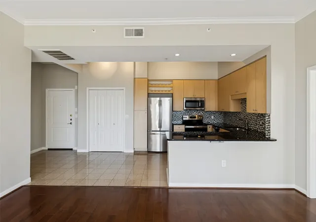 Photo 3 of Condo for sale at 3225 Turtle Creek Blvd #1111, Dallas, TX 75219 | MLS# 21364051 | Listing updated on 2026-08-30