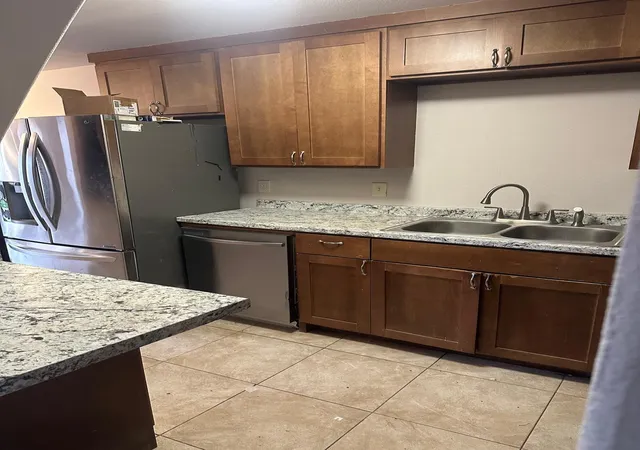 Listing Photo 4 - Condo for sale in building located at 9809 Walnut St E, Dallas, TX 75243 - Unit #107