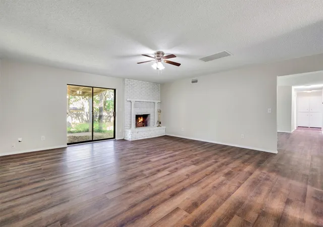 Photo 4 of Single family home for sale at 209 Mistletoe Ln, Keene, TX 76059 | MLS# 21363414 | Listing updated on 2026-10-07
