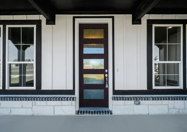 Photo 4 of Single family home for sale at 107 Red Cliff Ct, Rhome, TX 76078 | MLS# 21357412 | Listing updated on 2026-09-05