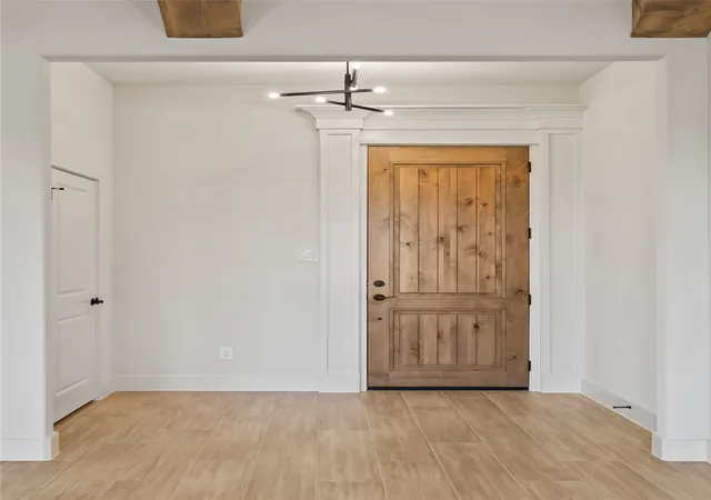 Photo 3 of Single family home for sale at 7004 Ranch View Pl, Springtown, TX 76082 | MLS# 21365738 | Listing updated on 2026-08-30