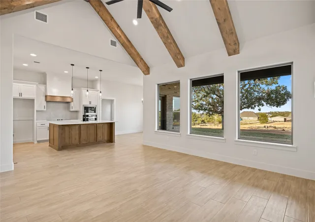 Photo 4 of Single family home for sale at 7004 Ranch View Pl, Springtown, TX 76082 | MLS# 21365738 | Listing updated on 2026-09-29
