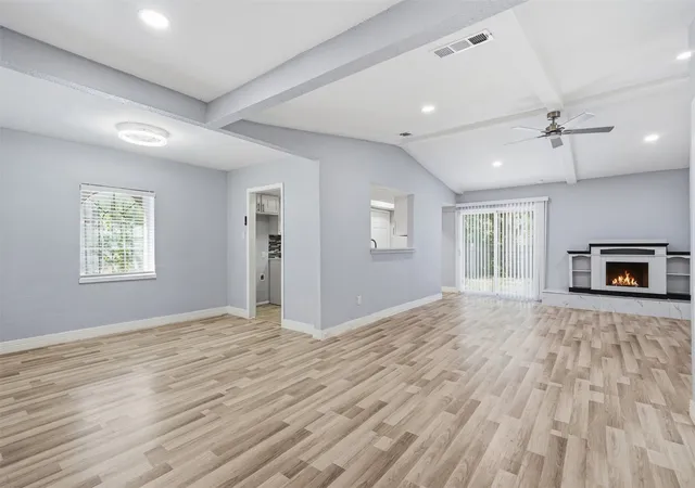 Photo 3 of Single family home for sale at 831 Kelso Dr, Dallas, TX 75211 | MLS# 21362243 | Listing updated on 2026-09-01