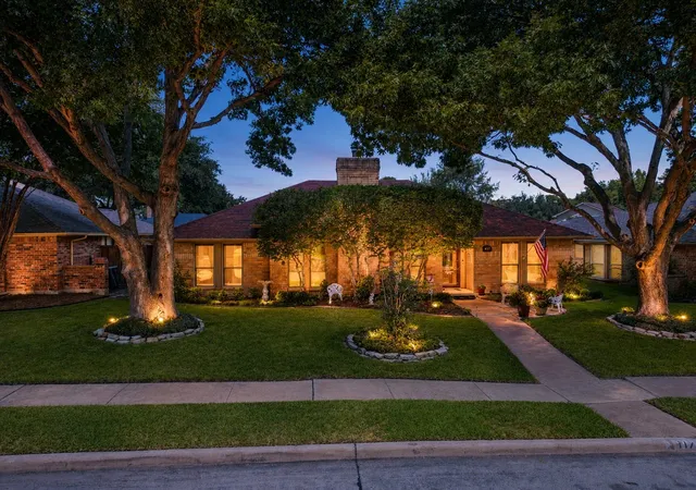 Photo 2 of Single family home for sale at 417 Stroud Ln, Garland, TX 75043 | MLS# 21365373 | Listing updated on 2026-08-22