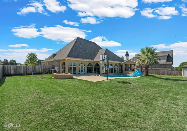 Photo 3 of Single family home for sale at 419 Kingston Plantation Blvd, Benton, LA 71006 | MLS# 21365772 | Listing updated on 2026-08-22