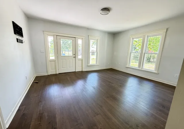 Photo 3 of Single family home for sale at 206 Live Oak, Winnsboro, TX 75494 | MLS# 21358870 | Listing updated on 2026-10-02