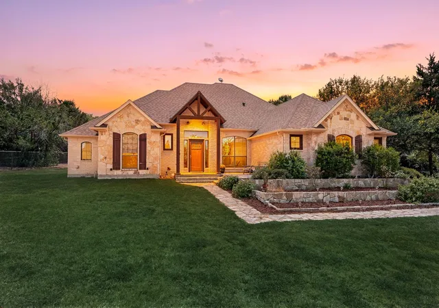 Photo 1 of Sale Pending at 791 Trailwood Dr, Weatherford, TX 76085 | MLS# 21357778 | Listing updated on 2026-09-26