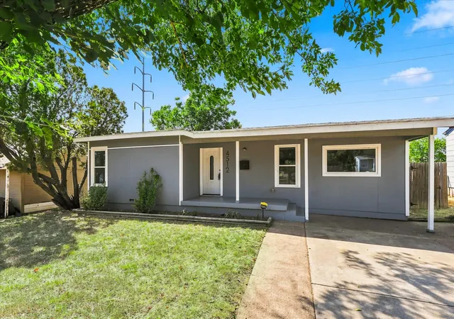 Photo 1 of Single family home for sale at 4512 Wabash Ave, Fort Worth, TX 76133 | MLS# 21359317 | Listing updated on 2026-08-21