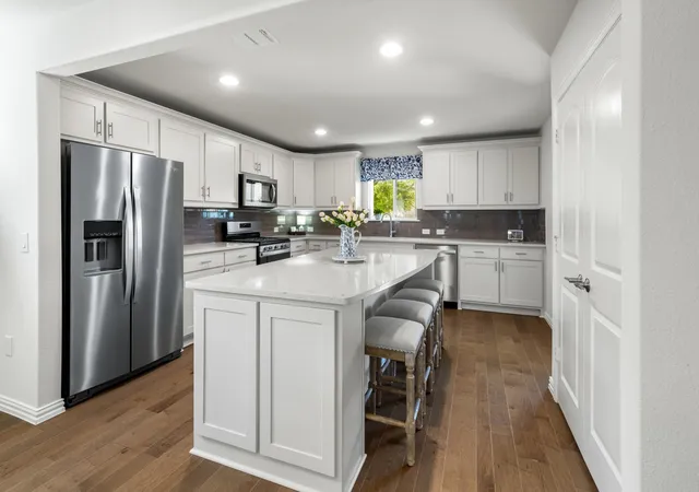 Photo 3 of Single family home for sale at 108 Sleepy Willow Ln, Mc Kinney, TX 75071 | MLS# 21365450 | Listing updated on 2026-09-29
