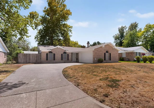 Photo 2 of Sale Pending at 7448 Van Natta Ln, Fort Worth, TX 76112 | MLS# 21365856 | Listing updated on 2026-09-03