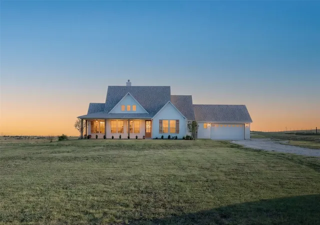 Photo 1 of Single family home for sale at 10828 Gregory Rd, Sanger, TX 76266 | MLS# 21365863 | Listing updated on 2026-08-22