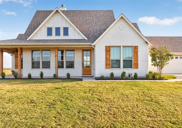 Photo 2 of Single family home for sale at 10828 Gregory Rd, Sanger, TX 76266 | MLS# 21365863 | Listing updated on 2026-08-22