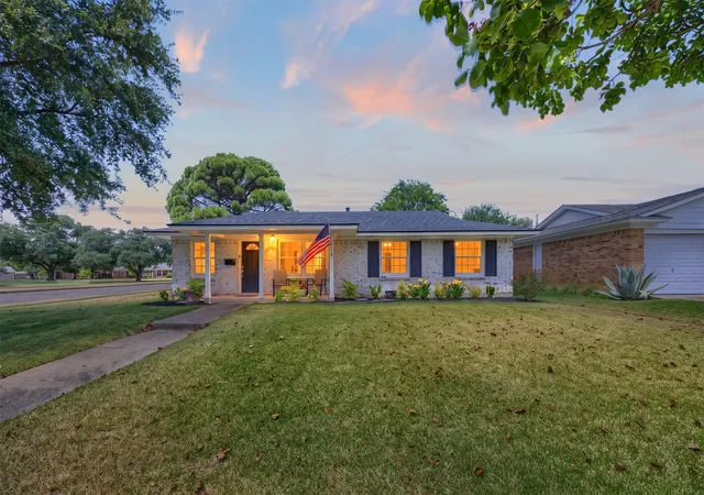 Photo 2 of Sale Pending at 11303 Rupley Ln, Dallas, TX 75218 | MLS# 21364007 | Listing updated on 2026-08-31