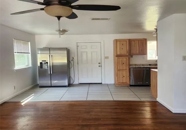 Photo 2 of Sale Pending at 6028 Billingsley St, Sachse, TX 75048 | MLS# 21365870 | Listing updated on 2026-09-26