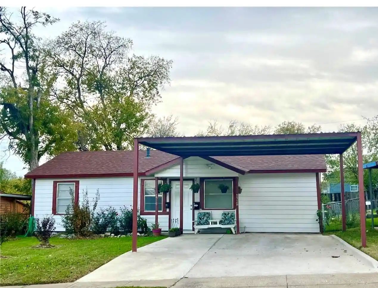 Photo 1 of Single family home for sale at 1328 E Jessamine St, Fort Worth, TX 76104 | MLS# 21365879 | Listing updated on 2026-10-24