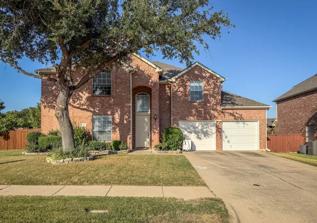 Photo 1 of Single family home for sale at 812 Kilbridge Ln, Coppell, TX 75019 | MLS# 21363475 | Listing updated on 2026-10-02