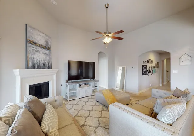 Photo 4 of Single family home for sale at 521 Hunt Farms Rd, Royse City, TX 75189 | MLS# 21364712 | Listing updated on 2026-08-21