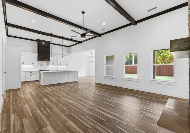 Photo 3 of Single family home for sale at 101 Darrell Dr, Rockwall, TX 75032 | MLS# 21365654 | Listing updated on 2026-10-08
