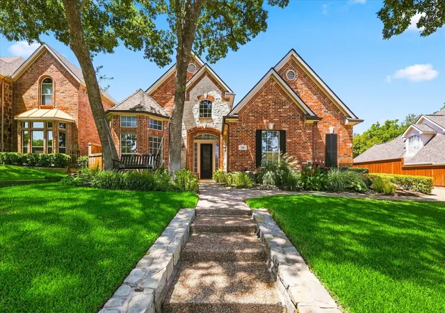 Photo 3 of Single family home for sale at 708 Lakeway Dr, Keller, TX 76248 | MLS# 21364717 | Listing updated on 2026-10-08
