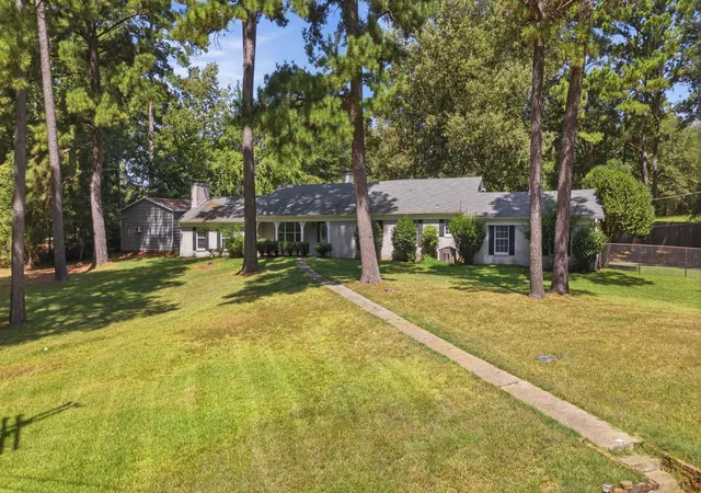 Single family home for sale at 1316 Pine Hill Dr, Jefferson, TX 75657 | MLS# 21365884