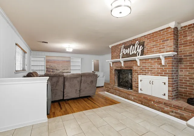 Photo 3 of Single family home for sale at 1316 Pine Hill Dr, Jefferson, TX 75657 | MLS# 21365884 | Listing updated on 2026-08-21
