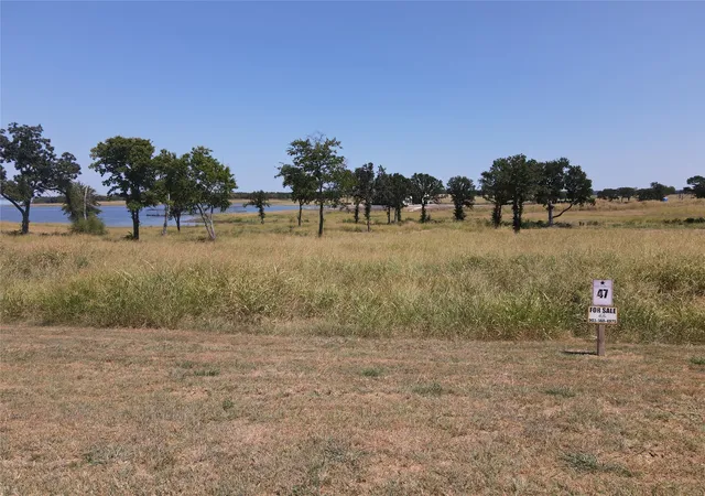 Photo 3 of Land for sale at 422 Harborside Ter, Windom, TX 75492 | MLS# 21364374 | Listing updated on 2026-08-21