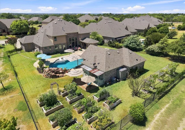 Photo 3 of Single family home for sale at 798 Amherst Dr, Rockwall, TX 75087 | MLS# 21363995 | Listing updated on 2026-08-27